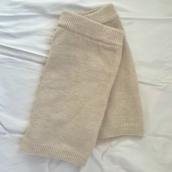 Princess Polly matching lounge set, Size M/L - Picture 7 of 7